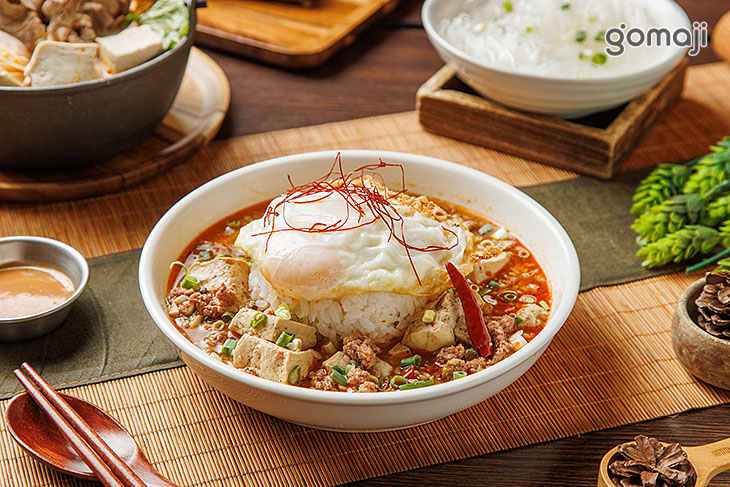 麻婆豆腐蓋飯