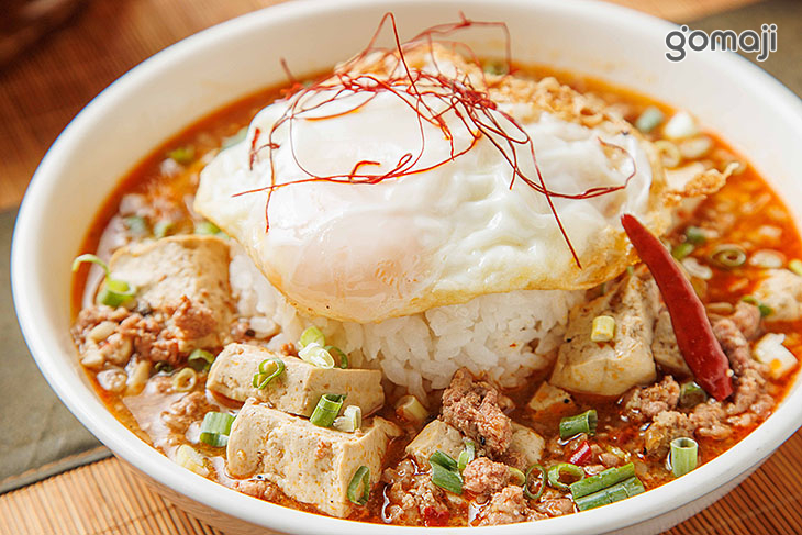 麻婆豆腐蓋飯