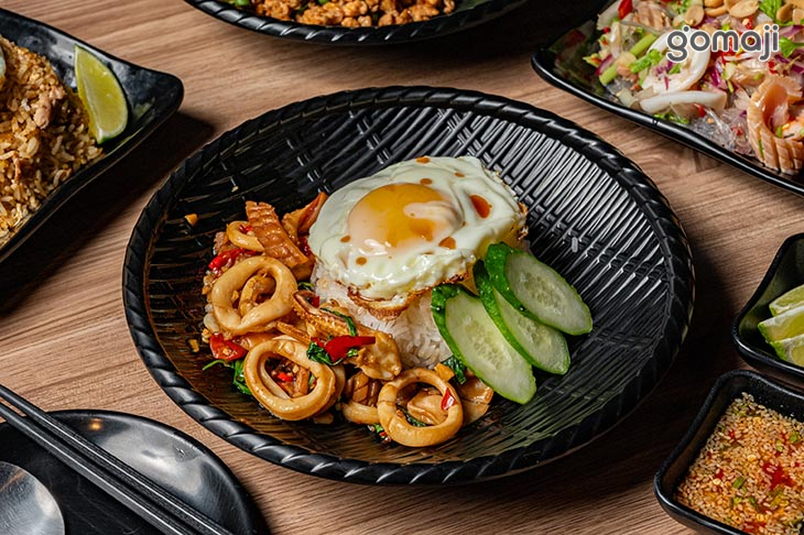 打拋海鮮飯