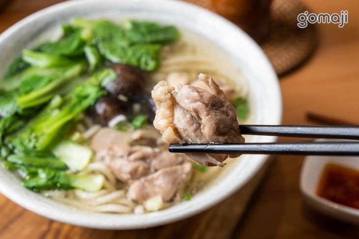 香菇雞腿麵