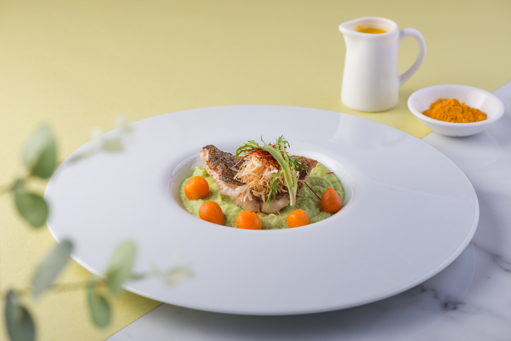 熱煎石斑魚附薑黃奶油醬