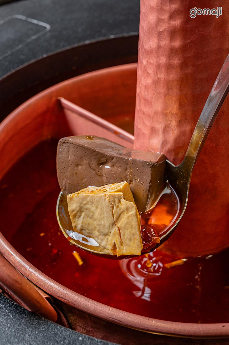 重油麻辣豬骨鴛鴦鍋