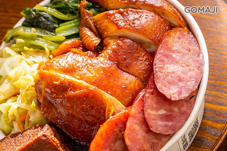 香腸雞腿飯