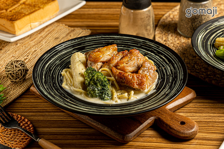 奶香白醬香煎G腿義大利麵 