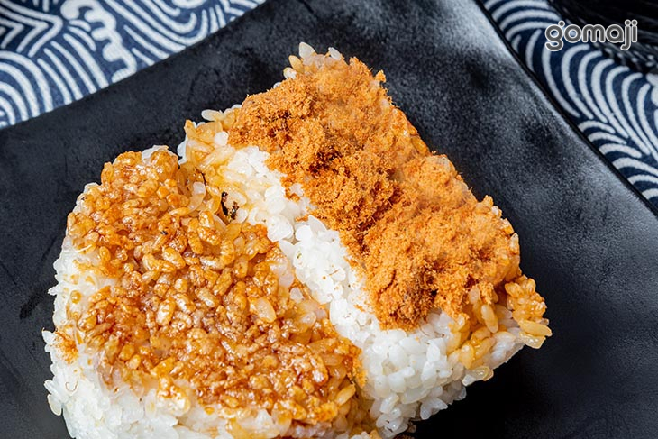 烤飯糰-肉鬆