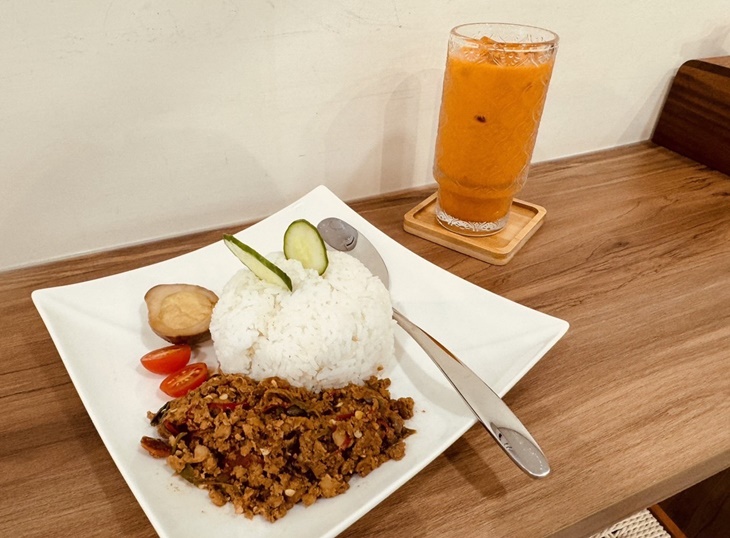 泰式打拋豬+泰式奶茶