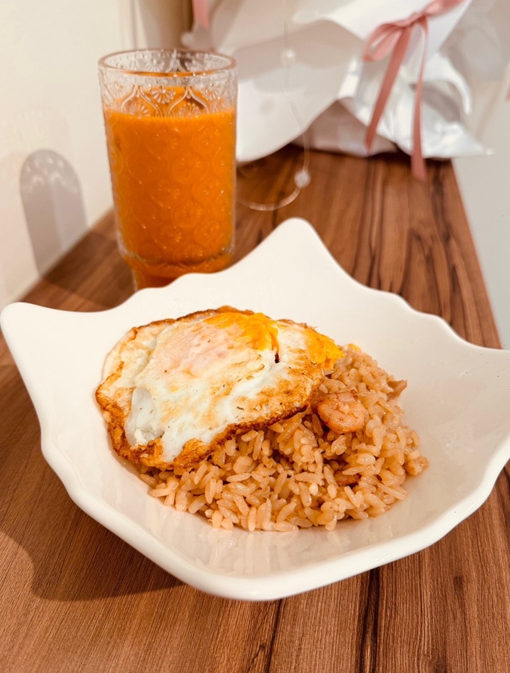 泉威好蝦 套餐100元(含和緯蝦仁飯+飲品或豆花 二選1)