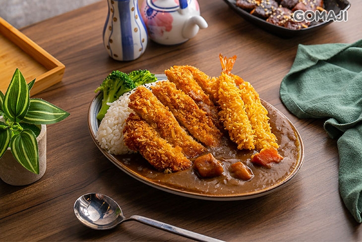 海陸豬排炸蝦咖哩飯