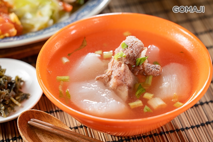 菜頭排骨湯