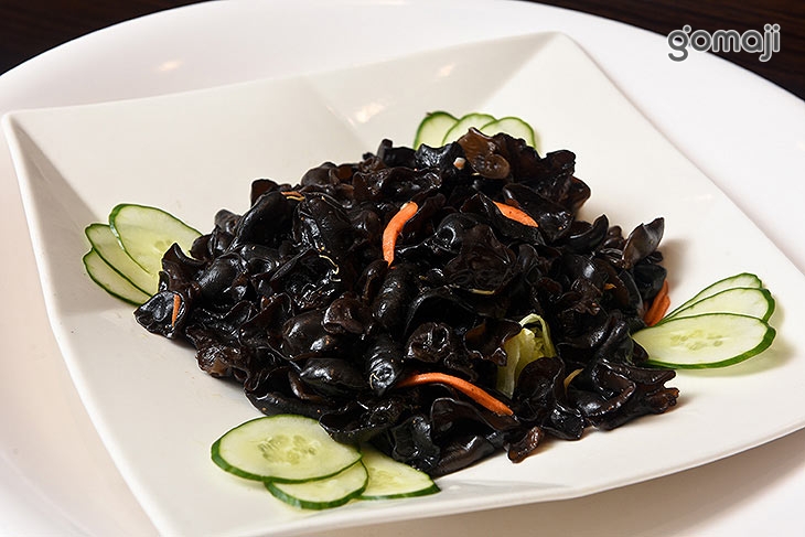 午餐自助百匯吃到飽