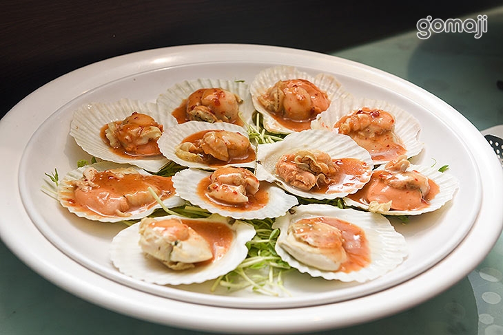 午餐自助百匯吃到飽