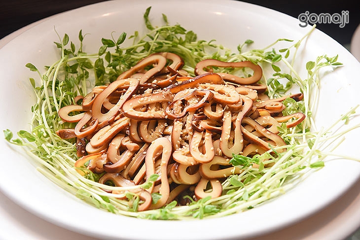 午餐自助百匯吃到飽