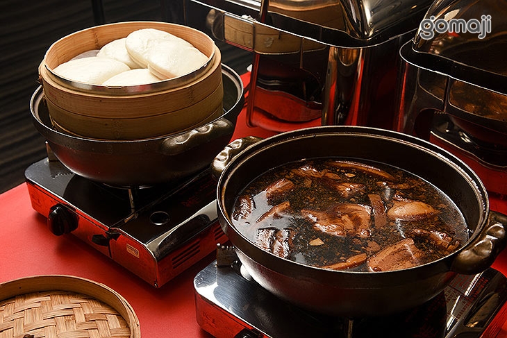 午餐自助百匯吃到飽