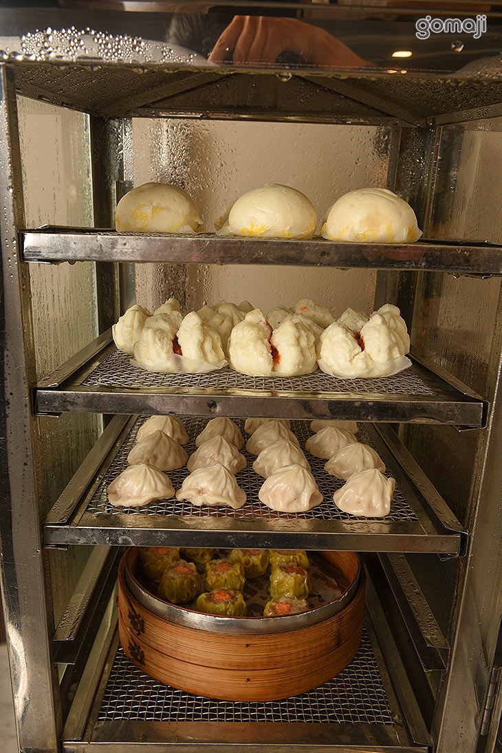 午餐自助百匯吃到飽