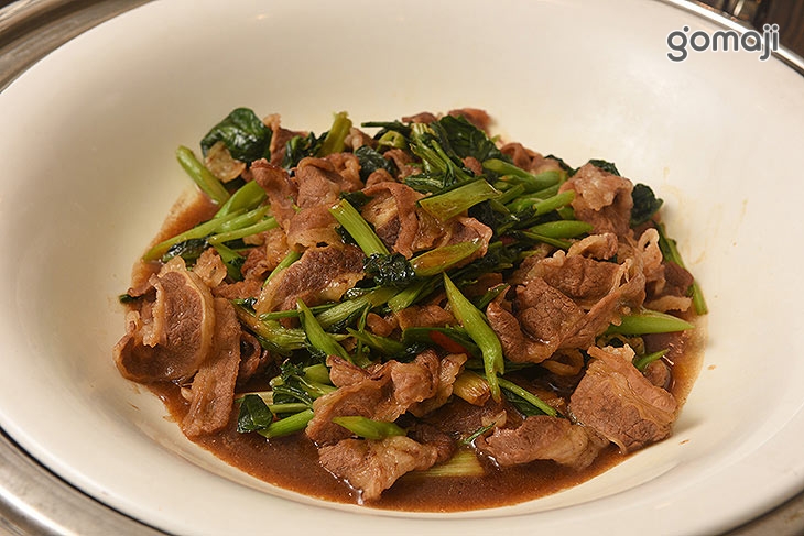 午餐自助百匯吃到飽