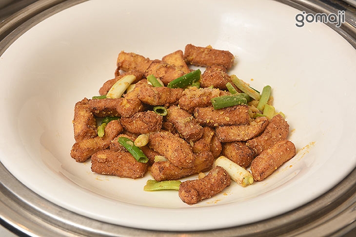 午餐自助百匯吃到飽