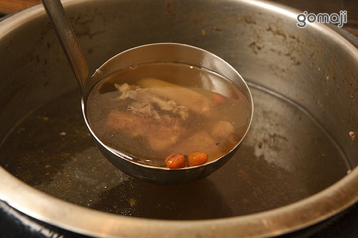 午餐自助百匯吃到飽