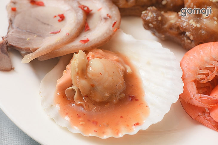 午餐自助百匯吃到飽