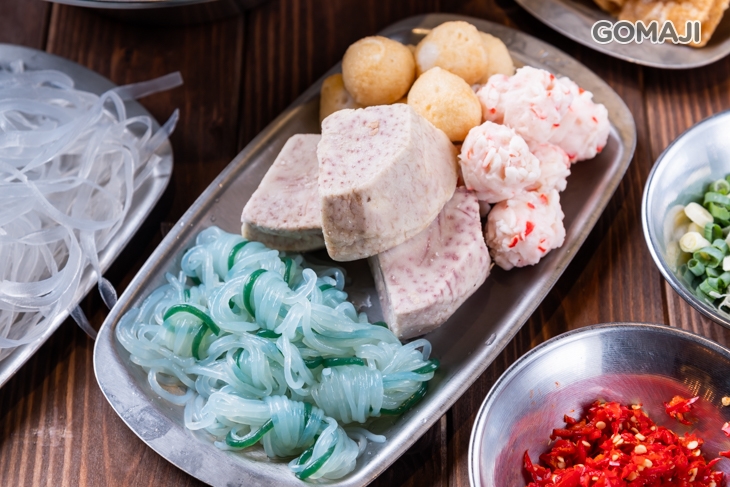 蒟蒻、芋頭、蝦球魚蛋