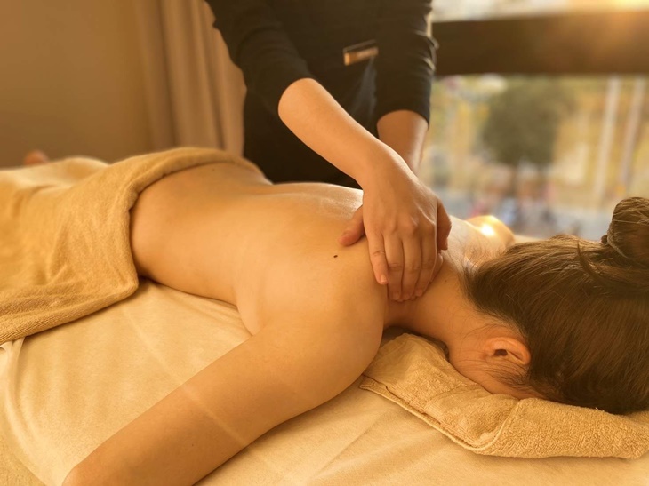 全背芳香精油放鬆按摩