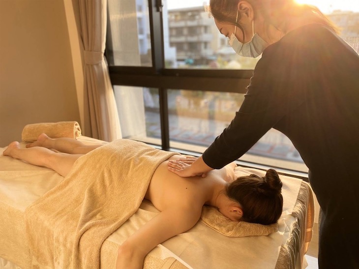 全背芳香精油放鬆按摩