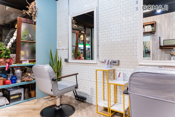 Gold% HAIR SALON