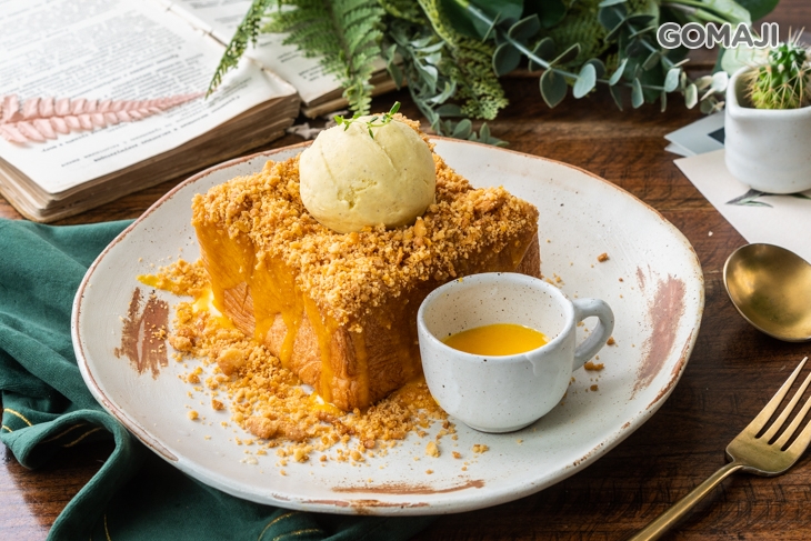 鹹蛋黃熔岩吐司