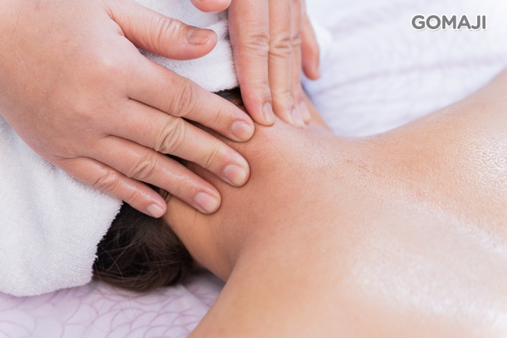 全身鬆筋精油舒壓油推全身按摩