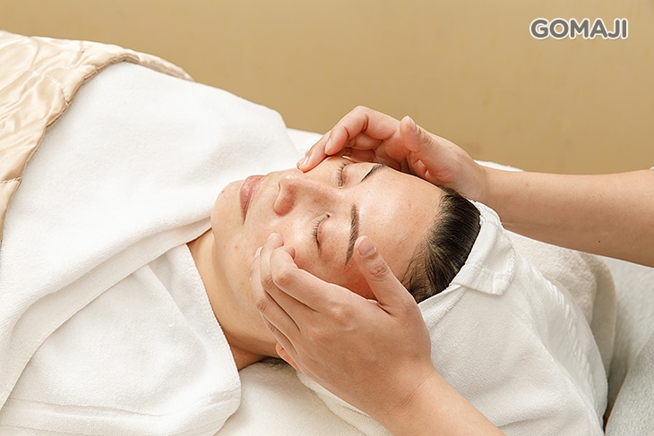 順利排導臉部按摩