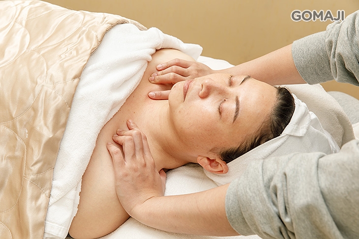 肩頸、頭部舒活按摩