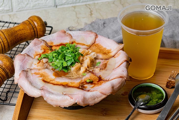 極豚燒肉麵線一碗+冷泡茶500ml一杯