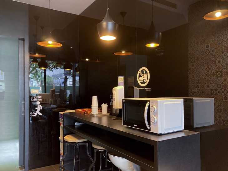 雀客快捷-高雄愛河館(賀喔精緻文旅)