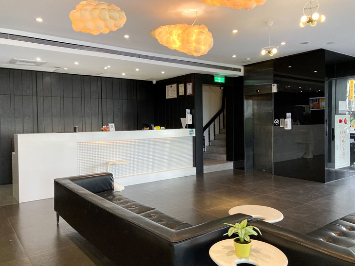 雀客快捷-高雄愛河館(賀喔精緻文旅)