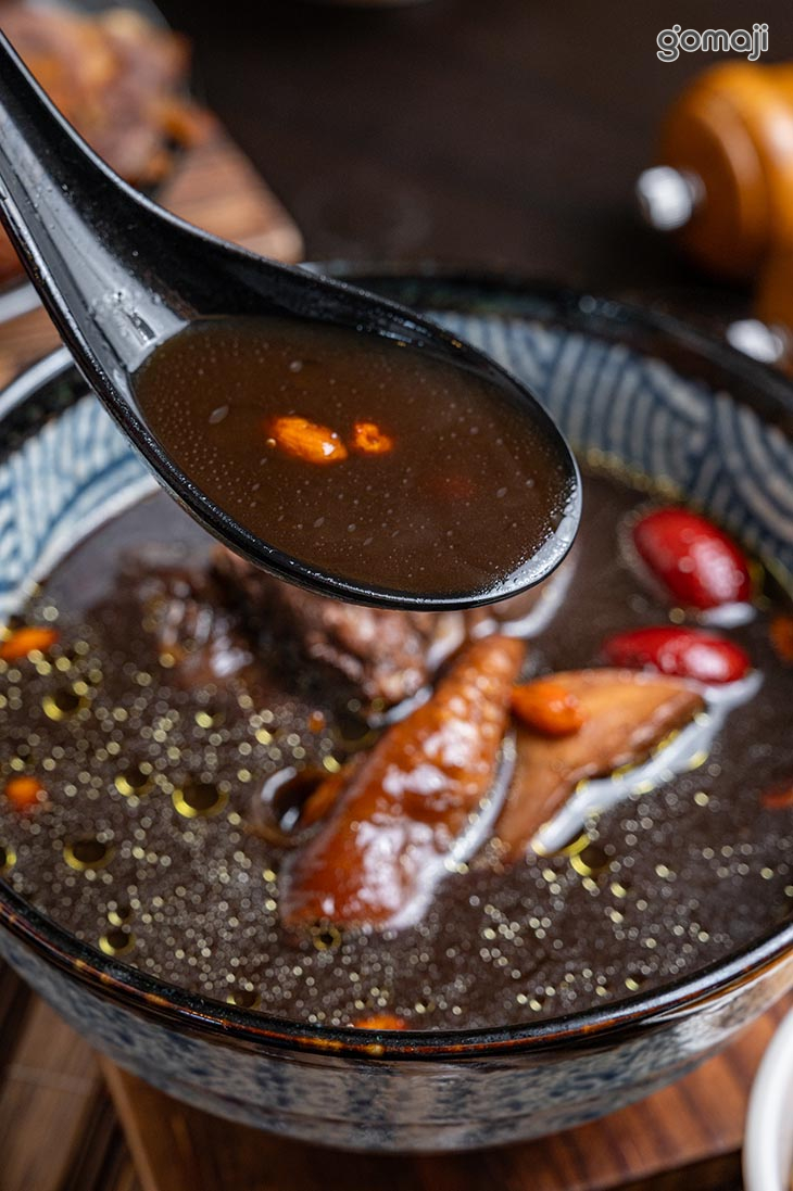 杜仲十全大補雞湯+醋拌麵線