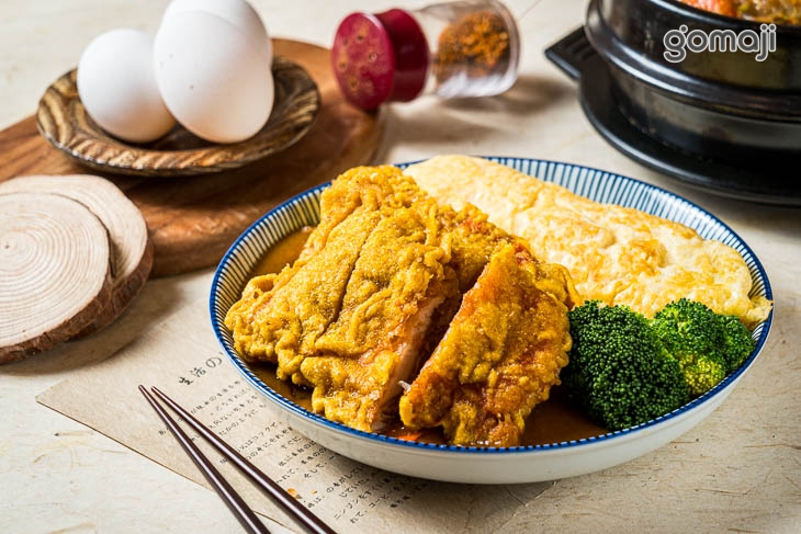 咖哩紐奧良腿排蛋包飯