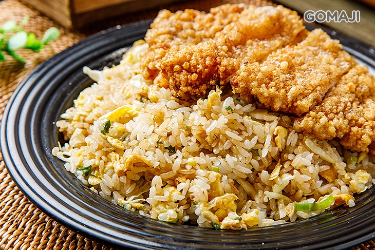 現炸排骨炒飯一份