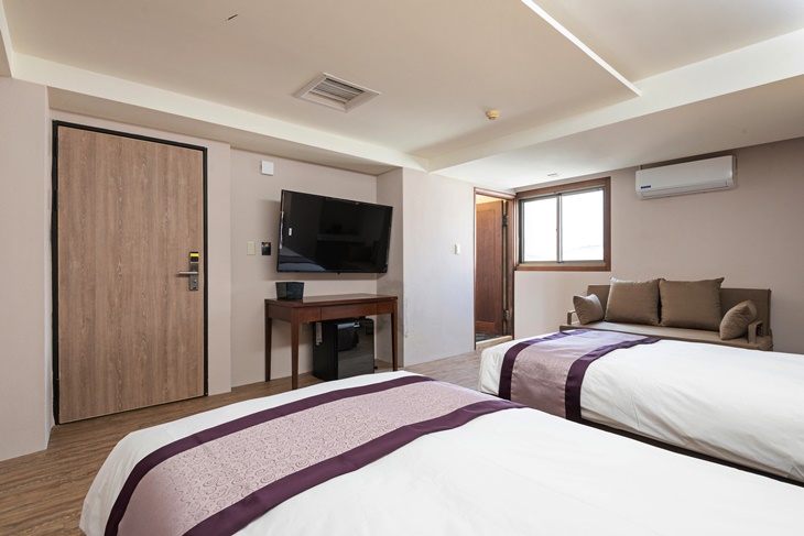 高級雙人房二小床