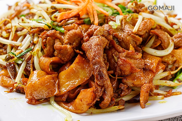 泰式街邊豬肉炒粿條