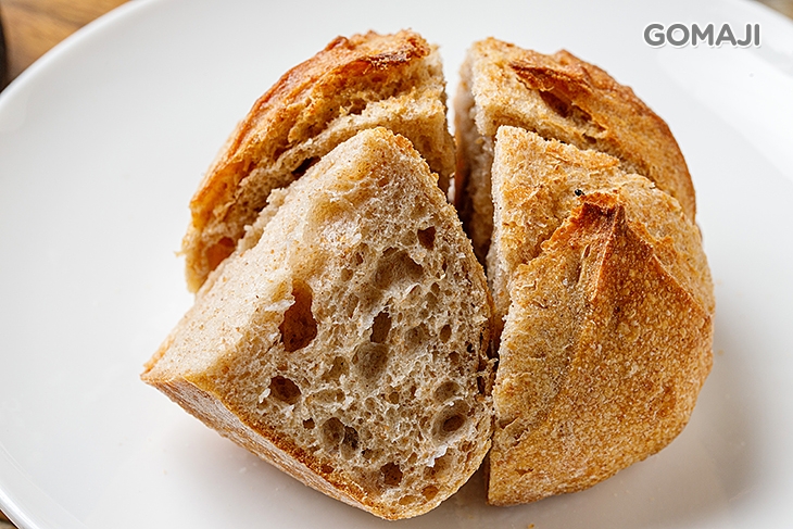 酸裸麥麵包(煙燻奶油)