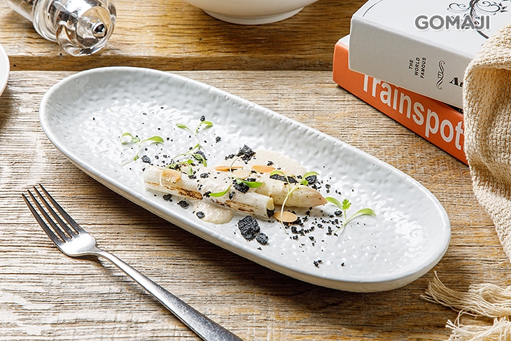 油封白蘆筍(康堤起司、杏仁、薄荷)