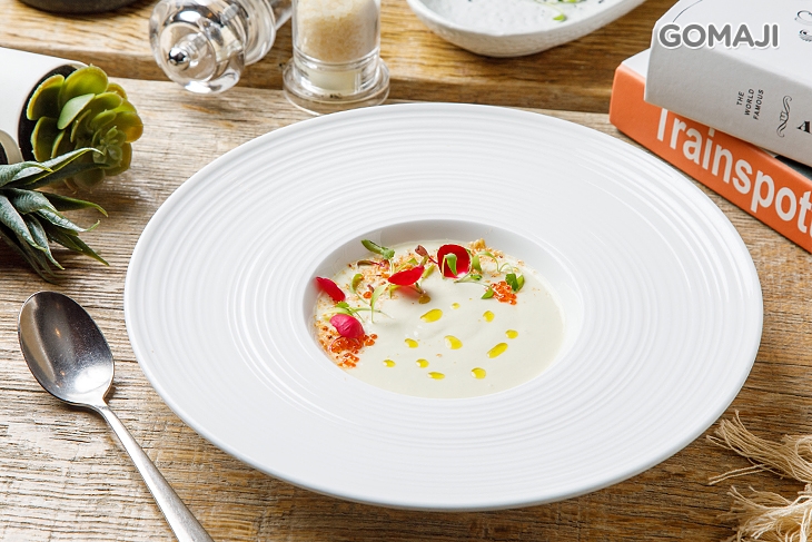 白蘆筍濃湯(櫻花蝦、橄欖油)一份