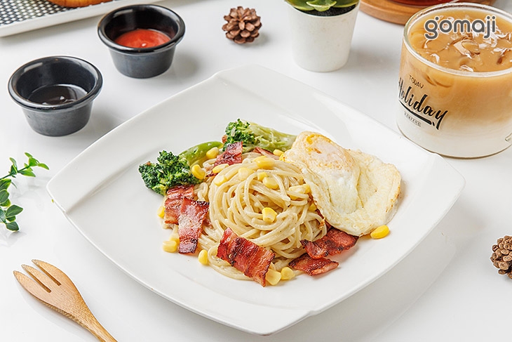 奶油培根麵