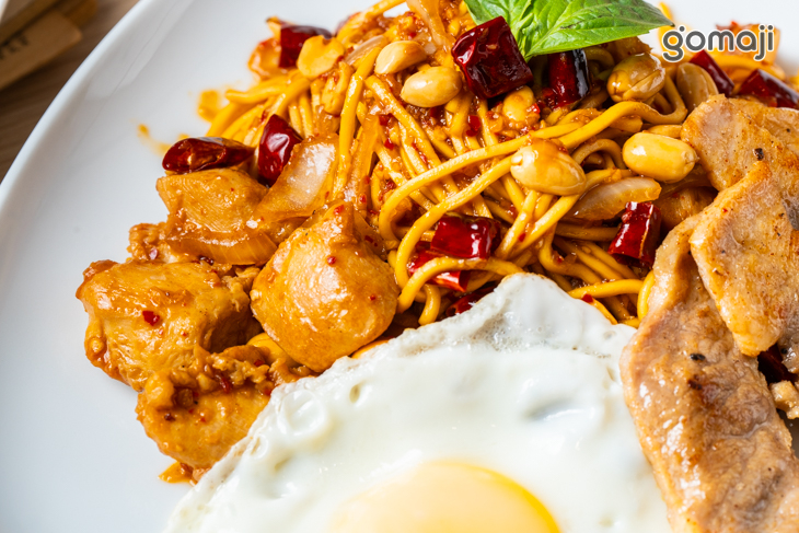 宮保雞丁鐵板麵套餐