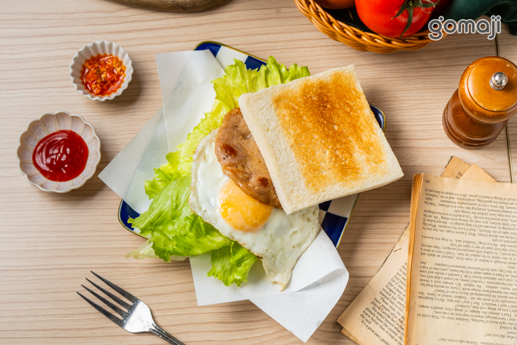 里肌豬排蛋吐司