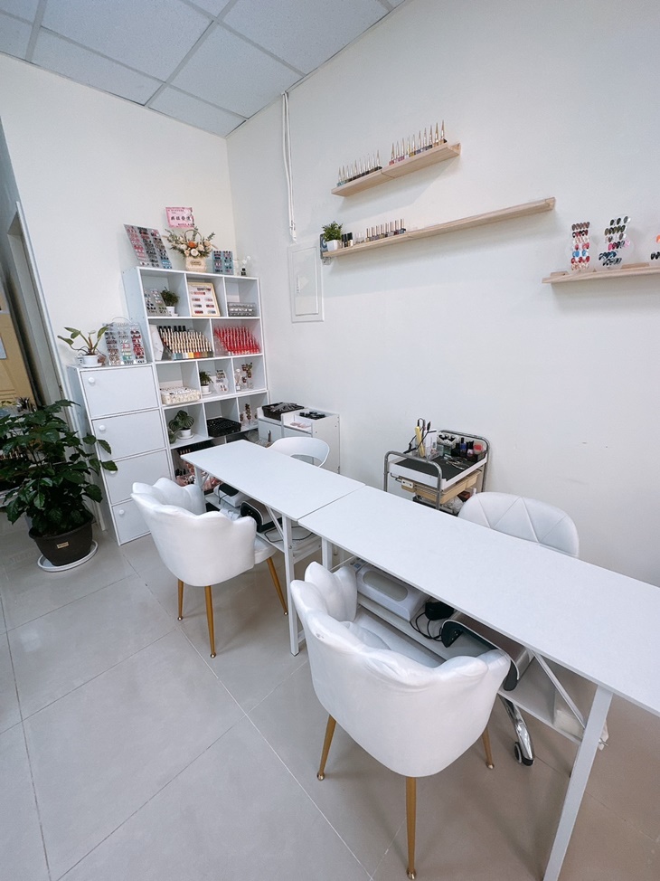 蜜朵朵美睫美甲