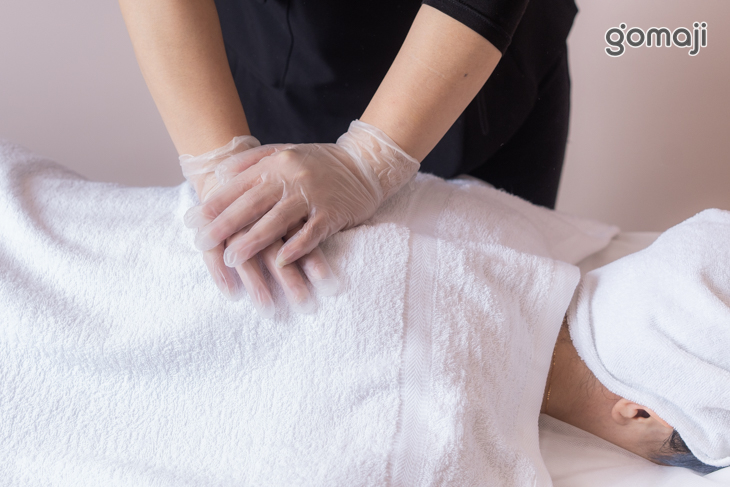 全背掌壓鬆筋肌肉放鬆