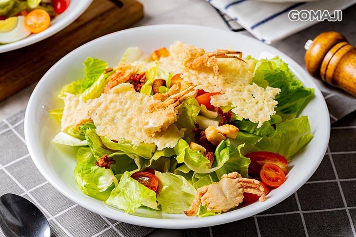 鹹酥一口蟹凱薩沙拉