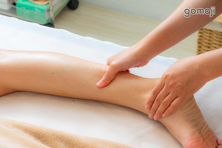 選用義大利頂級精油舒壓全背(頭、肩頸、背、臀腿)