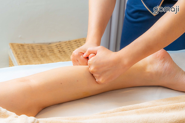 選用義大利頂級精油舒壓全背(頭、肩頸、背、臀腿)