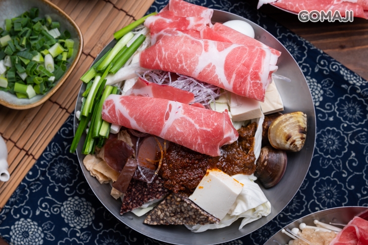 麻辣鴨血鍋